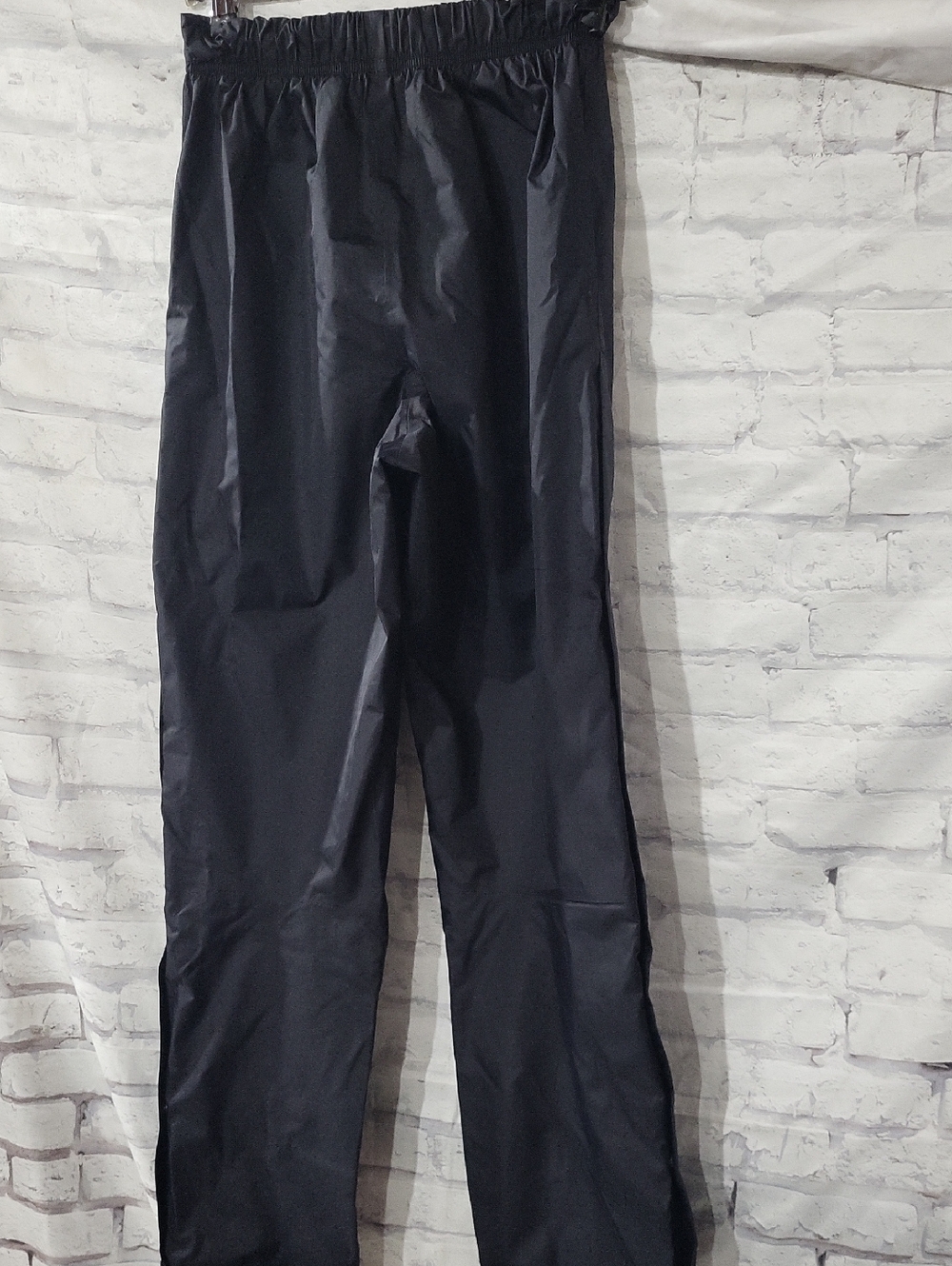 Berghaus Men’s Black Waterproof Joggers - Picture 4 of 6